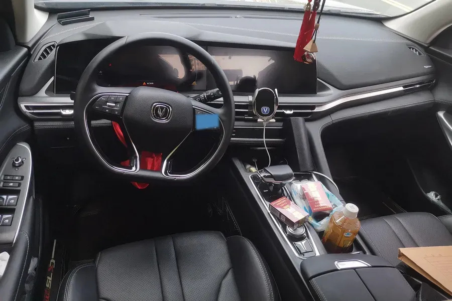 2021 ChangAn CS75 Plus 1.5T 178HP L4 6AT,autocango,china used car exporter,china ev exporter,chinese used car exporter,chinese used ev exporter