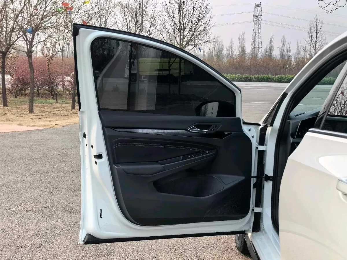 2023 Volkswagen Golf 1.4T 150HP L4 7DCT,autocango,china used car exporter,china ev exporter,chinese used car exporter,chinese used ev exporter