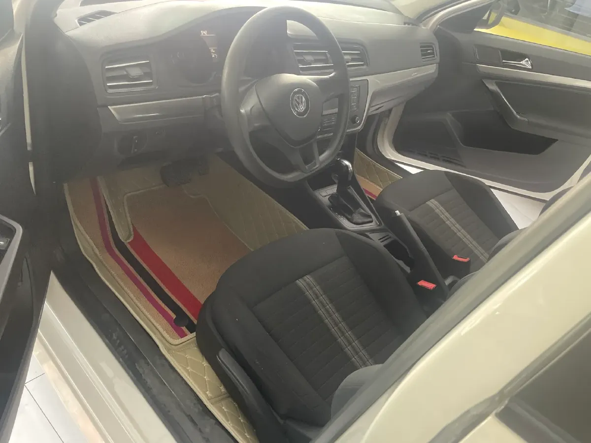 2019 Volkswagen T-Cross 1.5L 113HP L4 6AT,autocango,china used car exporter,china ev exporter,chinese used car exporter,chinese used ev exporter