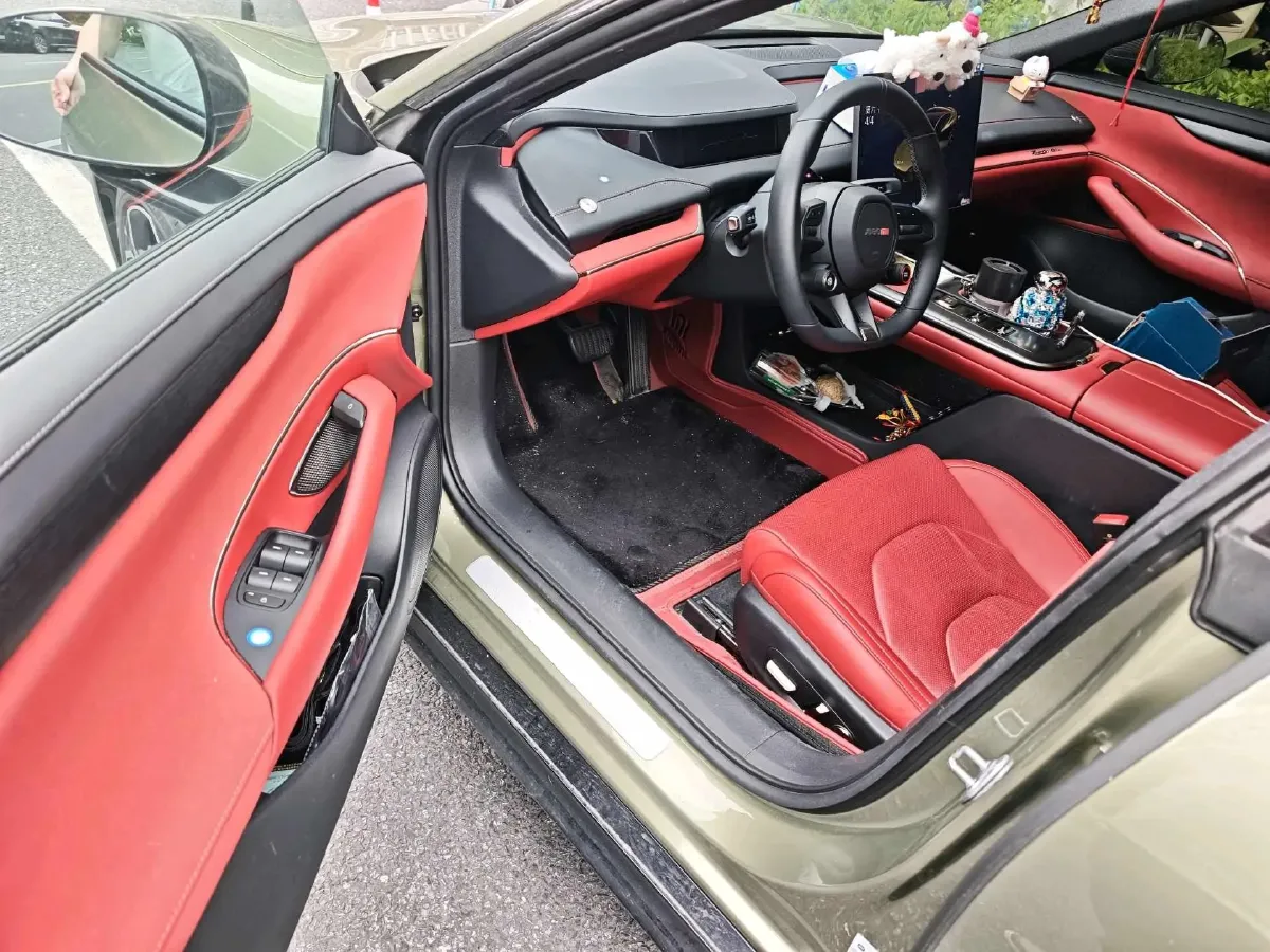 2024 MI SU7 BEV 73.6KWH,autocango,china used car exporter,china ev exporter,chinese used car exporter,chinese used ev exporter