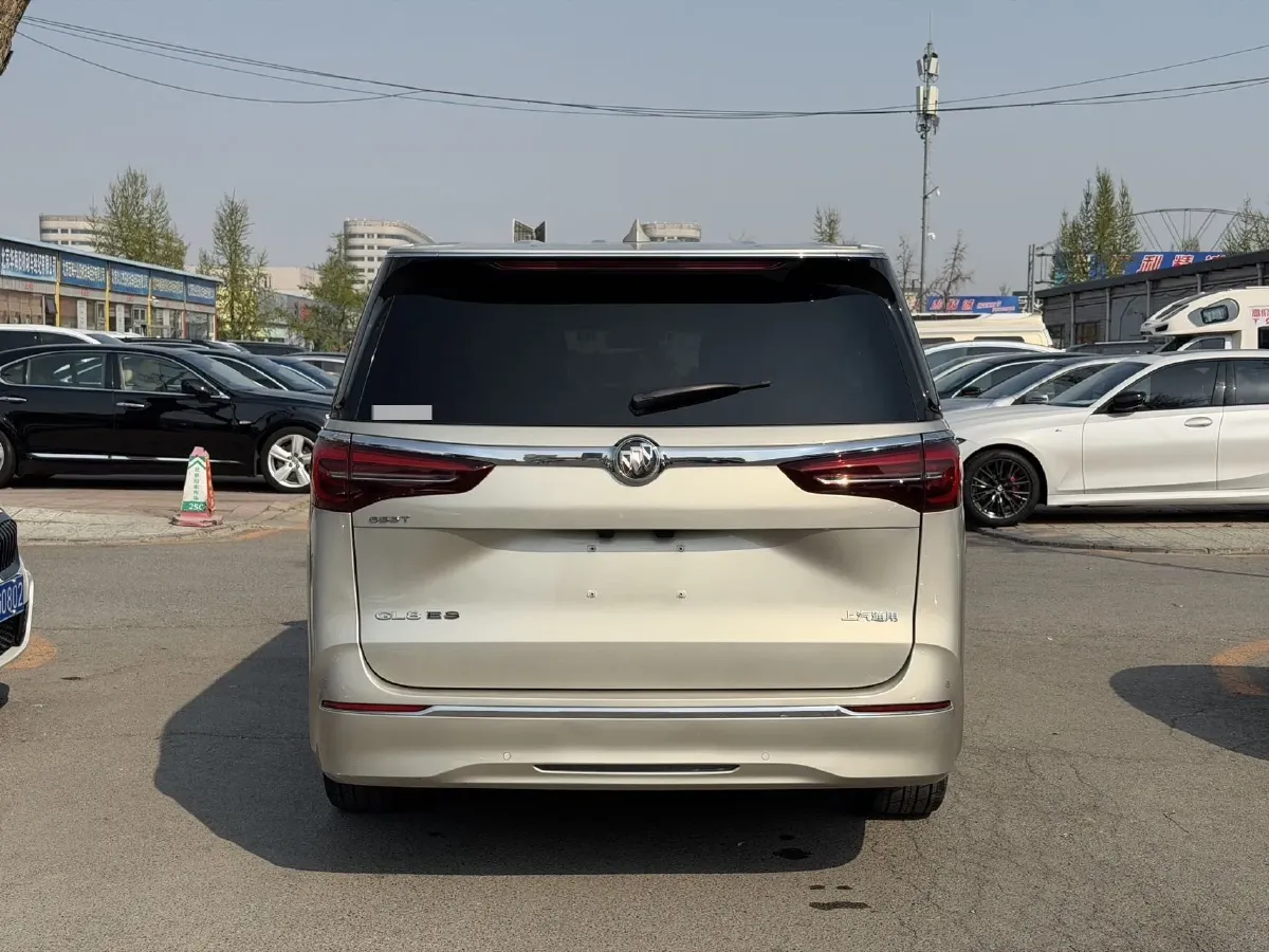 2021 Buick GL8 2.0T 237HP L4 9AT,autocango,china used car exporter,china ev exporter,chinese used car exporter,chinese used ev exporter