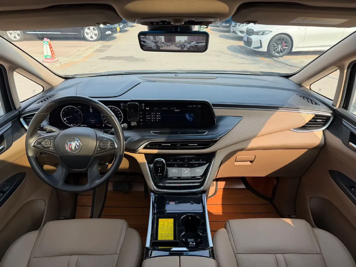 2021 Buick GL8 2.0T 237HP L4 9AT,autocango,china used car exporter,china ev exporter,chinese used car exporter,chinese used ev exporter