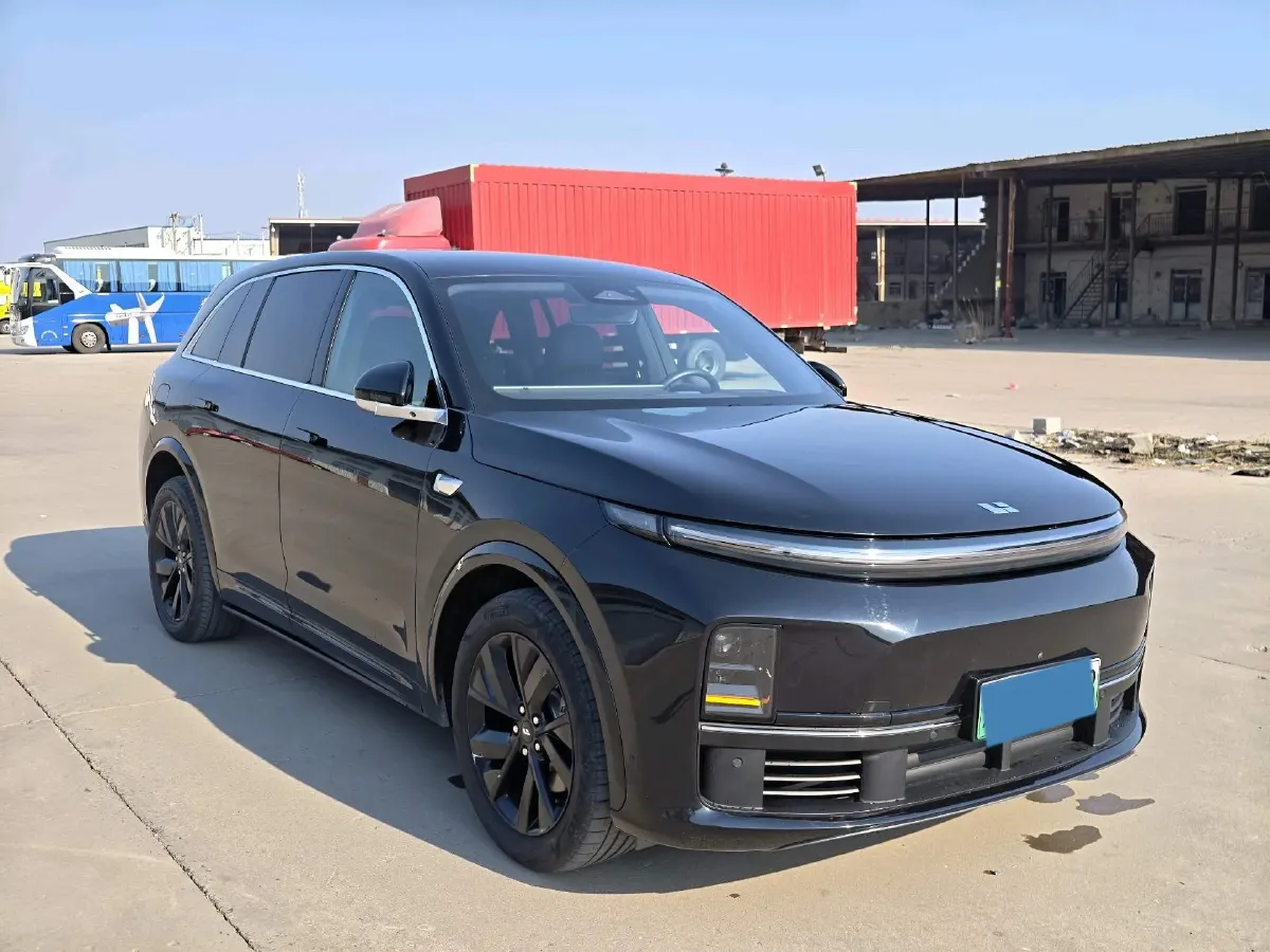 2023 Li L7 Range Extended 154HP REEV 40.9KWH,autocango,china used car exporter,china ev exporter,chinese used car exporter,chinese used ev exporter