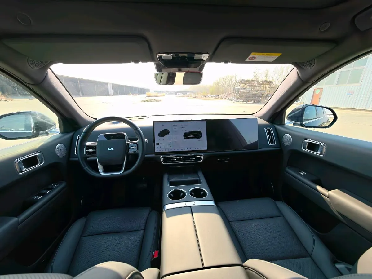 2023 Li L7 Range Extended 154HP REEV 40.9KWH,autocango,china used car exporter,china ev exporter,chinese used car exporter,chinese used ev exporter