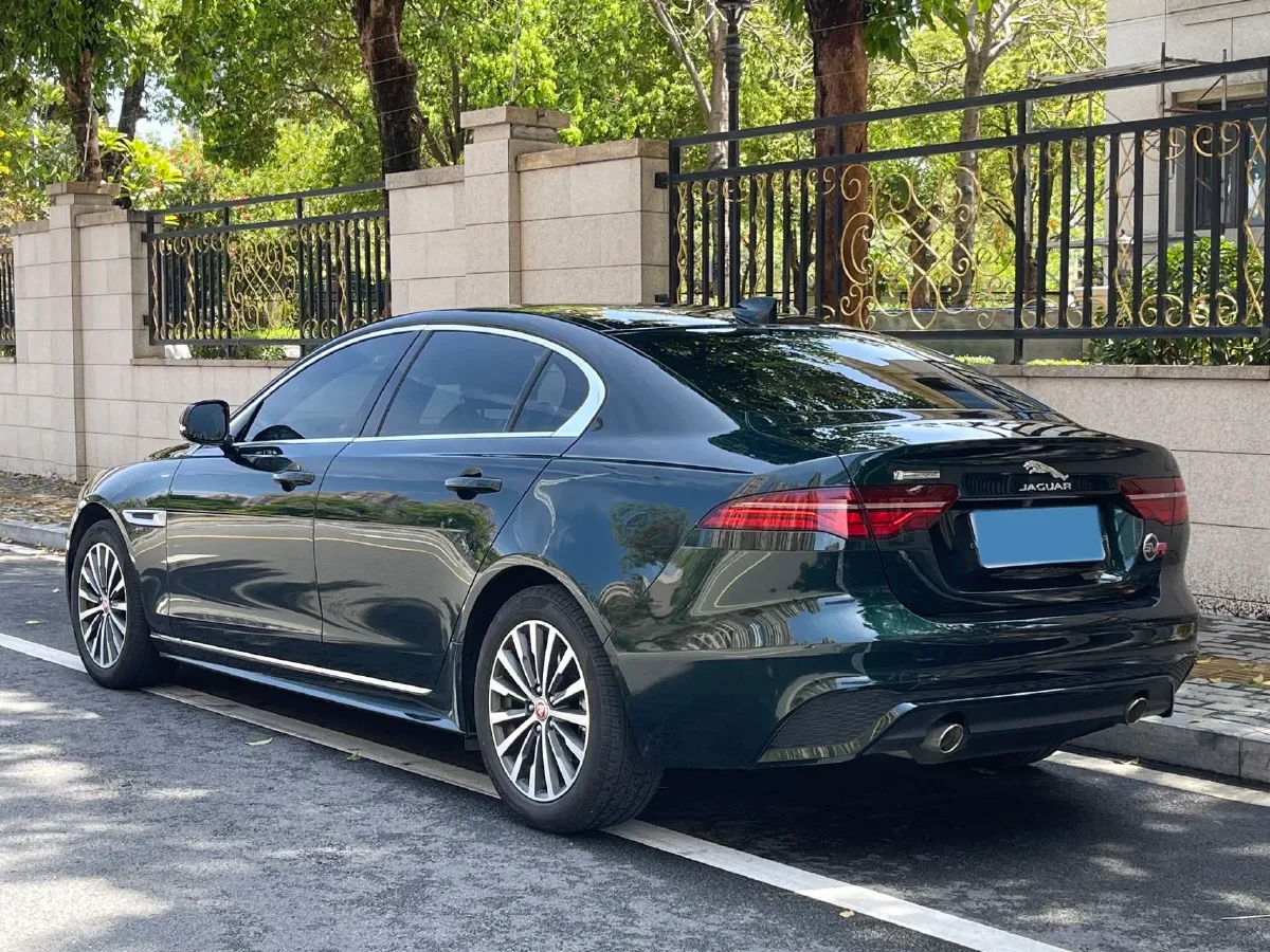 2023 Jaguar XEL 2.0T 200HP L4 8AT,autocango,china used car exporter,china ev exporter,chinese used car exporter,chinese used ev exporter