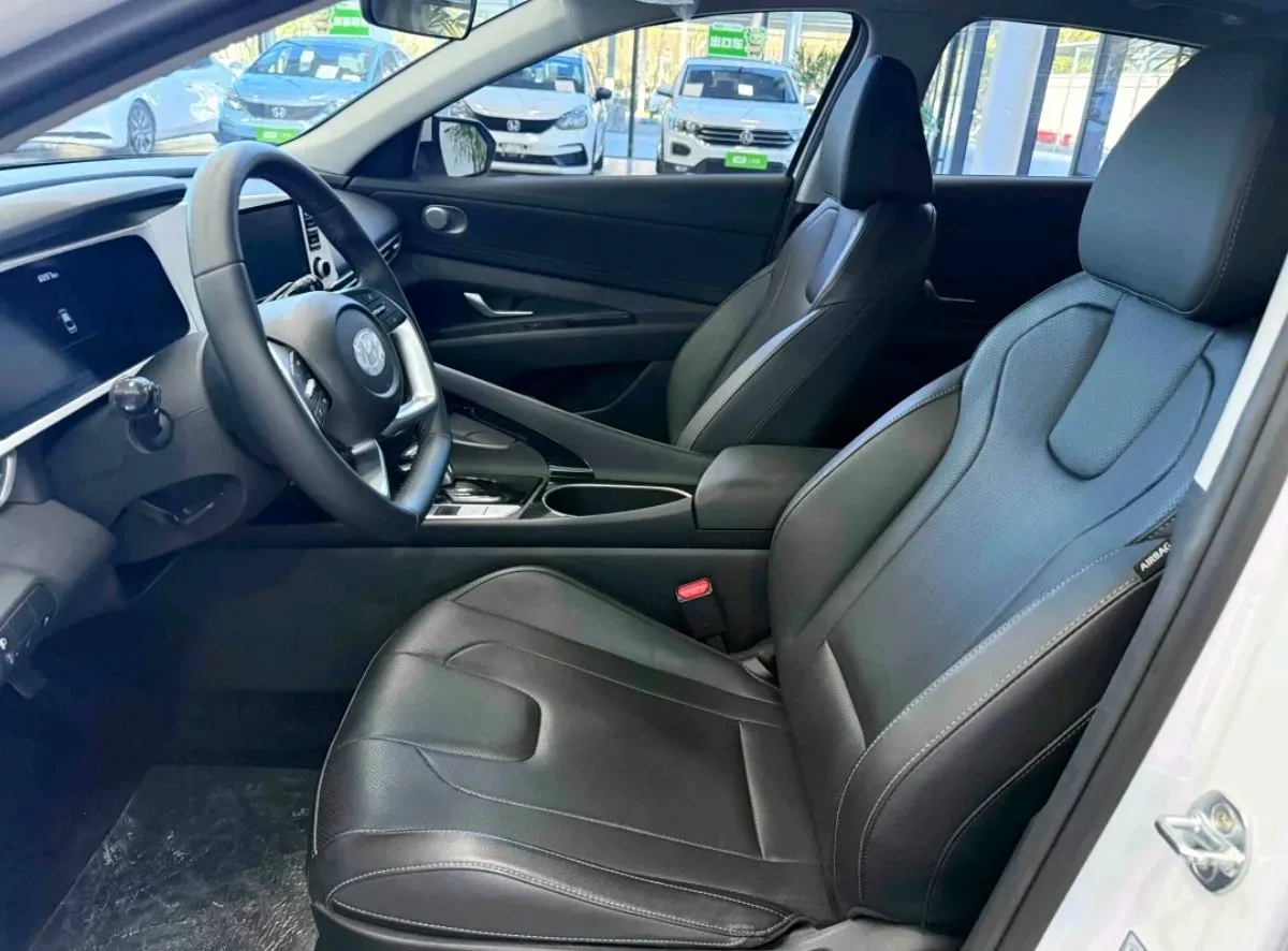 2022 Hyundai Elantra 1.5L 115HP L4 CVT,autocango,china used car exporter,china ev exporter,chinese used car exporter,chinese used ev exporter