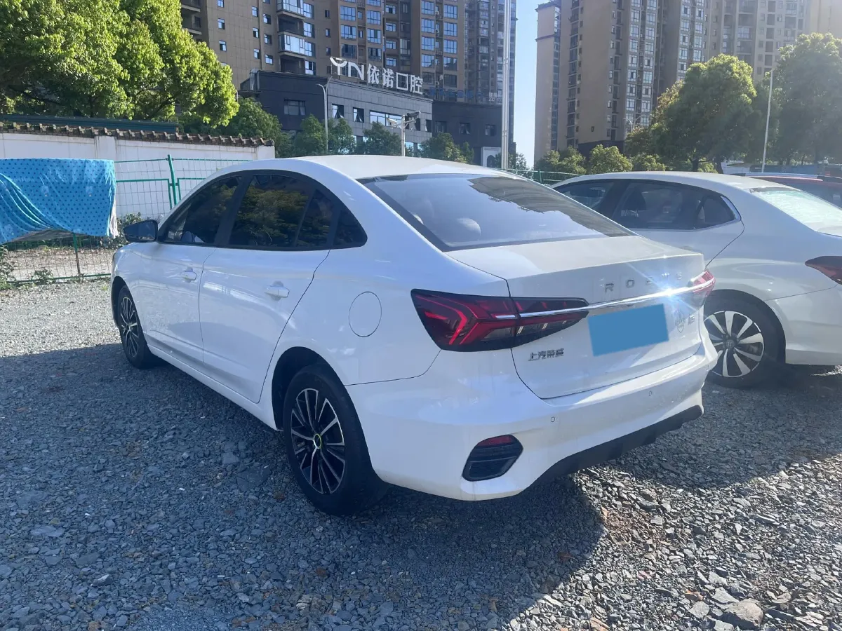 2021 Roewe i5 1.5L 120HP L4 CVT,autocango,china used car exporter,china ev exporter,chinese used car exporter,chinese used ev exporter
