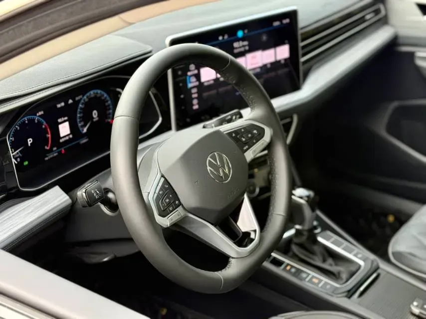 2024 Volkswagen Sagitar 1.5T 160HP L4 7DCT,autocango,china used car exporter,china ev exporter,chinese used car exporter,chinese used ev exporter