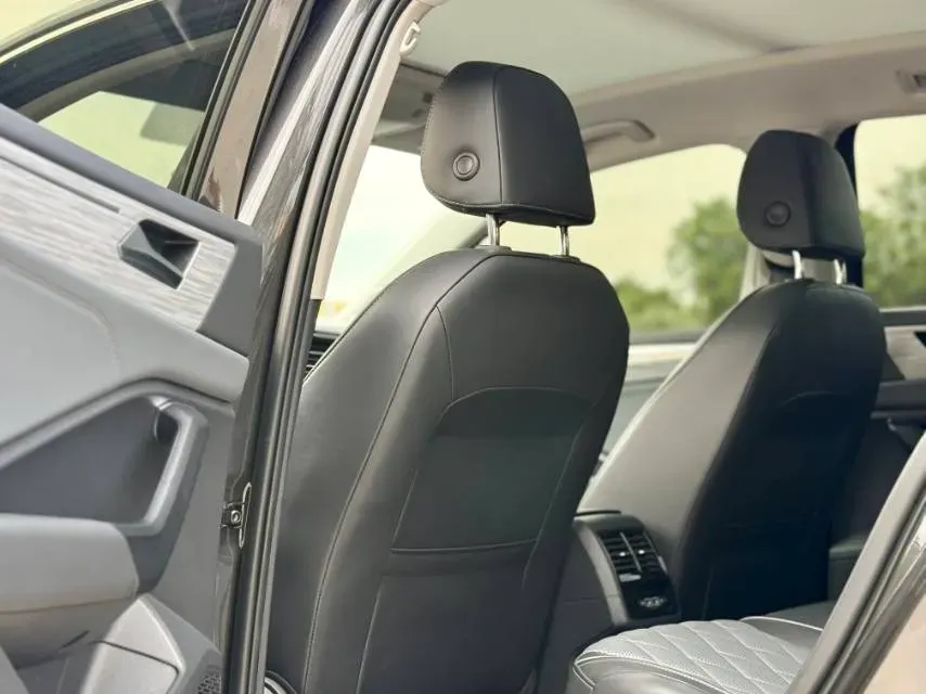 2024 Volkswagen Sagitar 1.5T 160HP L4 7DCT,autocango,china used car exporter,china ev exporter,chinese used car exporter,chinese used ev exporter