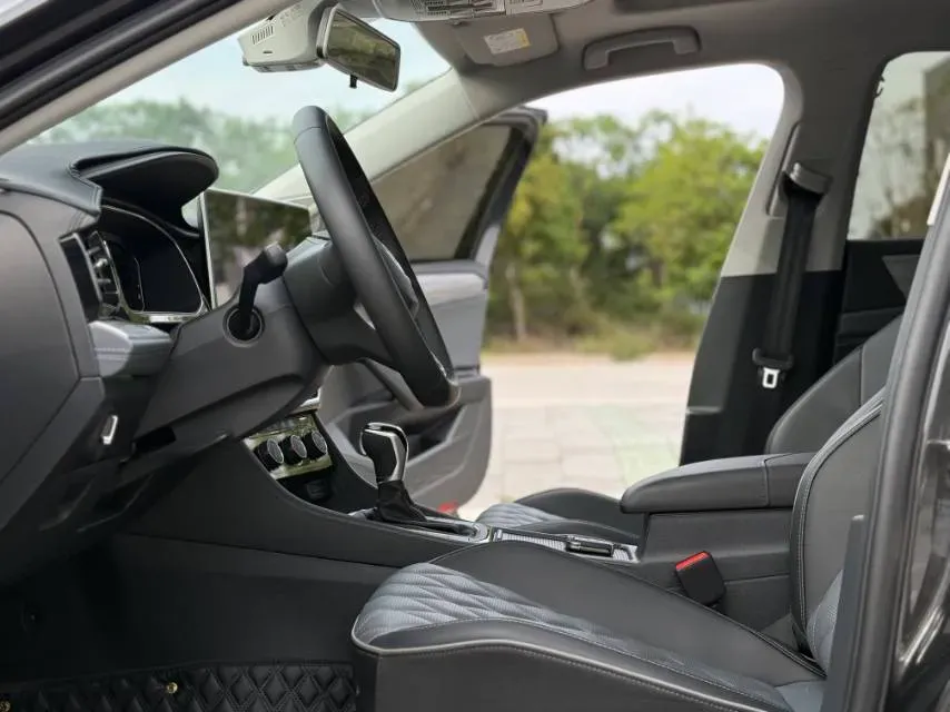 2024 Volkswagen Sagitar 1.5T 160HP L4 7DCT,autocango,china used car exporter,china ev exporter,chinese used car exporter,chinese used ev exporter