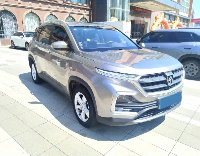 2018 BaoJun 530 1.5T 150HP L4 6MT,autocango,china used car exporter,china ev exporter,chinese used car exporter,chinese used ev exporter