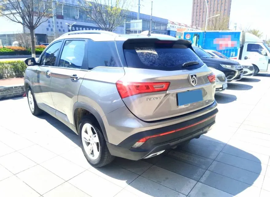 2018 BaoJun 530 1.5T 150HP L4 6MT,autocango,china used car exporter,china ev exporter,chinese used car exporter,chinese used ev exporter