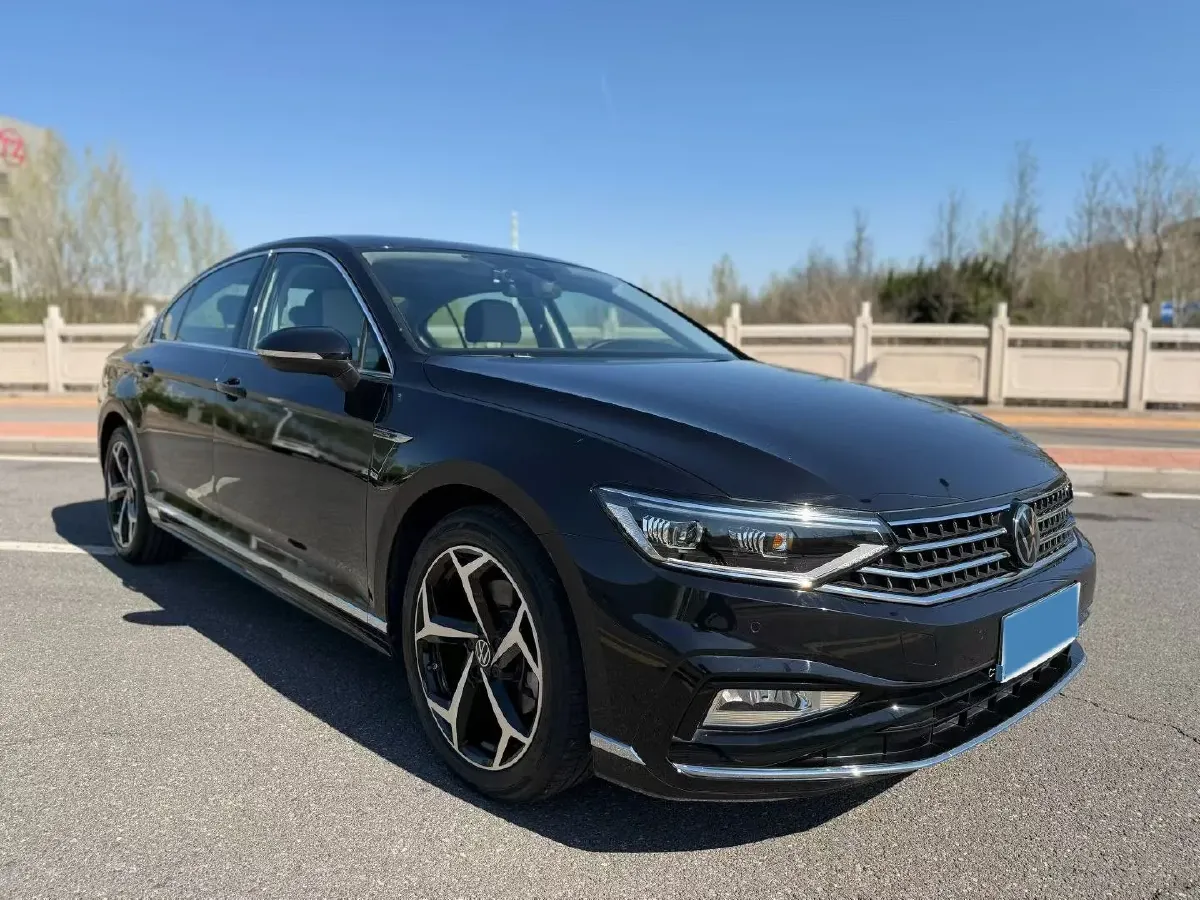 2023 Volkswagen Magotan 2.0T 186HP L4 7DCT,autocango,china used car exporter,china ev exporter,chinese used car exporter,chinese used ev exporter