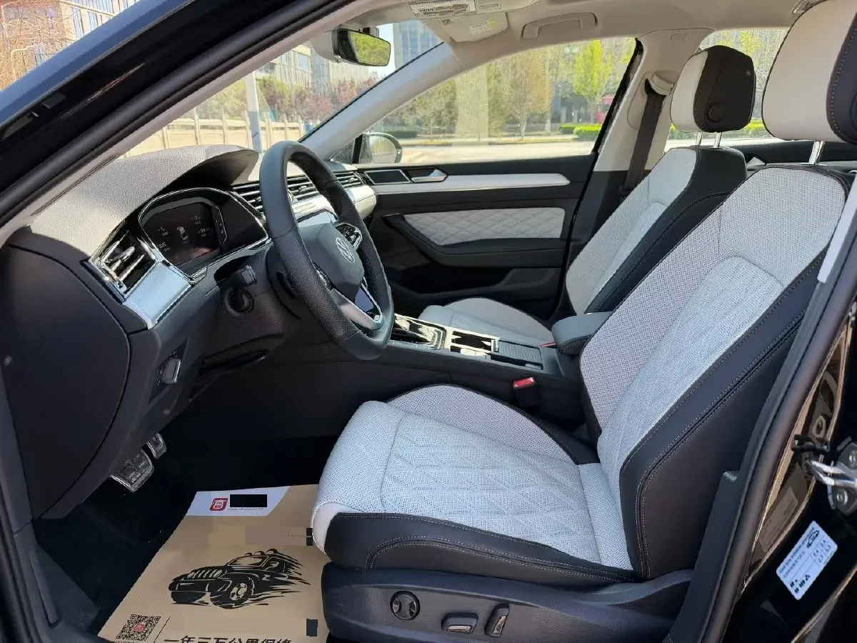 2023 Volkswagen Magotan 2.0T 186HP L4 7DCT,autocango,china used car exporter,china ev exporter,chinese used car exporter,chinese used ev exporter