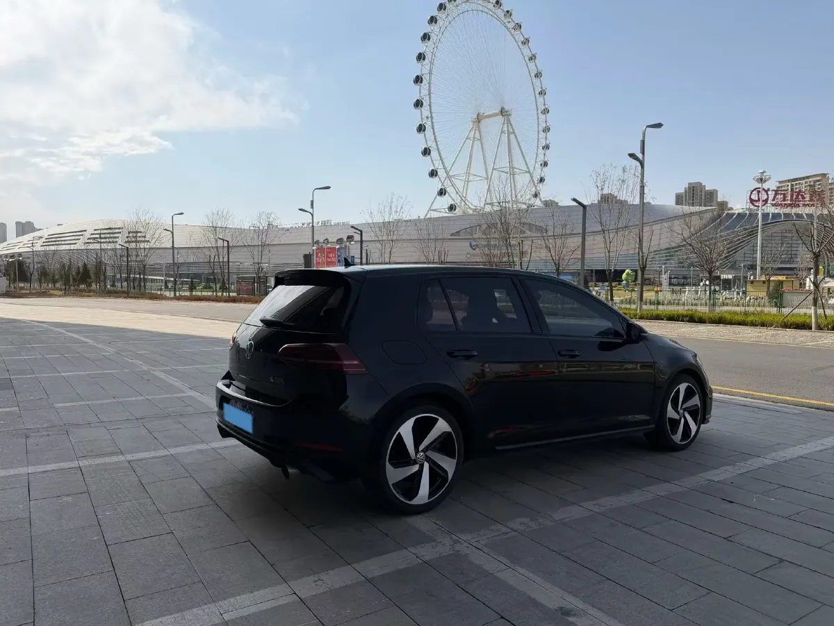 2018 Volkswagen GolfGTI 2.0T 220HP L4 7DCT,autocango,china used car exporter,china ev exporter,chinese used car exporter,chinese used ev exporter