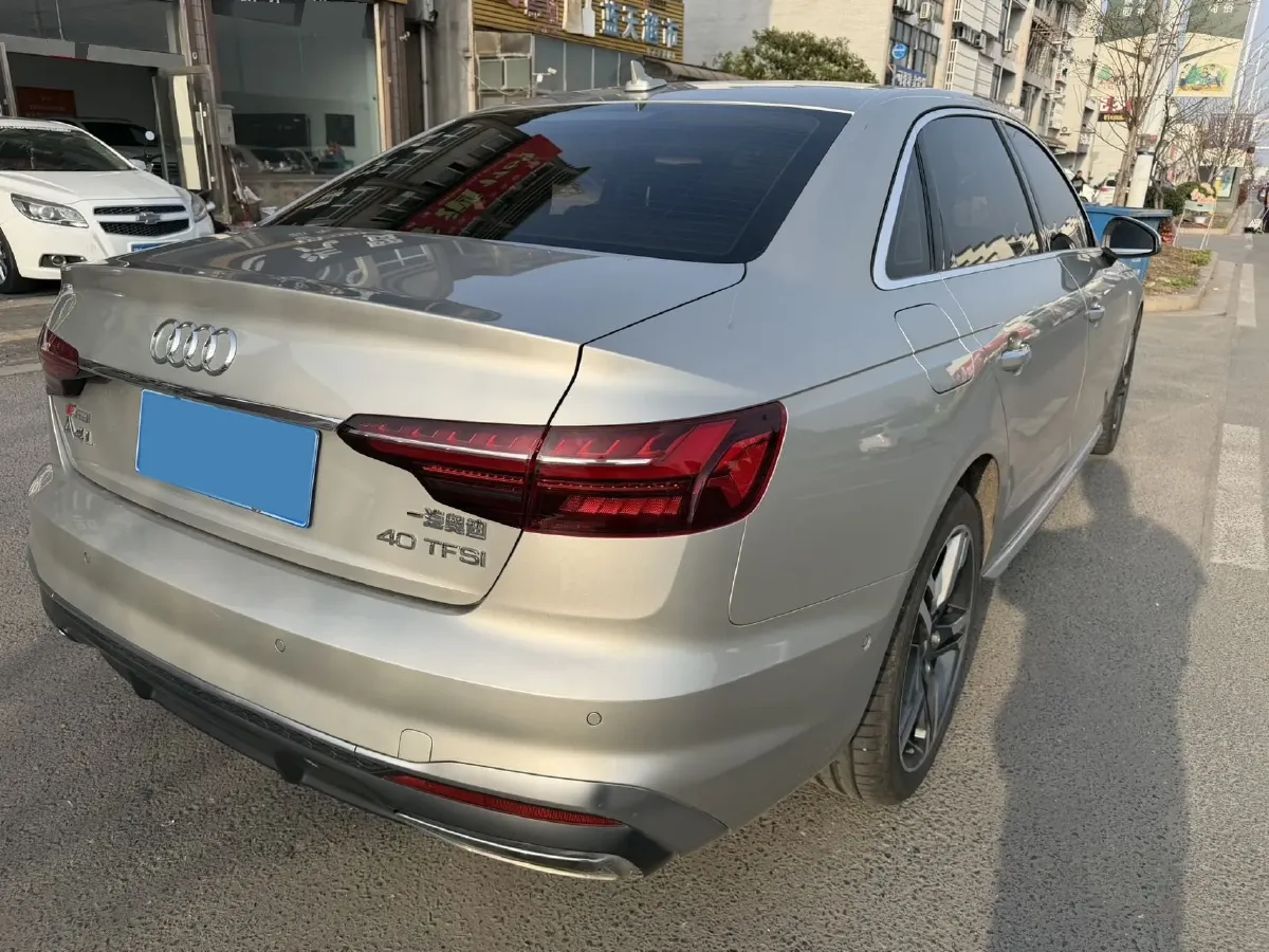 2020 Audi A4L 2.0T 190HP L4 7DCT,autocango,china used car exporter,china ev exporter,chinese used car exporter,chinese used ev exporter