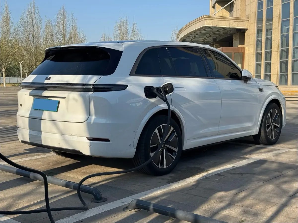 2024 Li L7 Range Extended 154HP REEV 42.8KWH,autocango,china used car exporter,china ev exporter,chinese used car exporter,chinese used ev exporter
