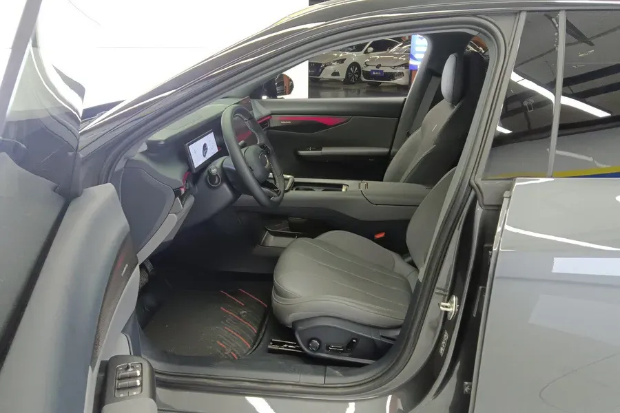 2024 LYNK&CO 07 EM-P 1.5T 163HP L4 3DHT PHEV 18.99KWH,autocango,china used car exporter,china ev exporter,chinese used car exporter,chinese used ev exporter