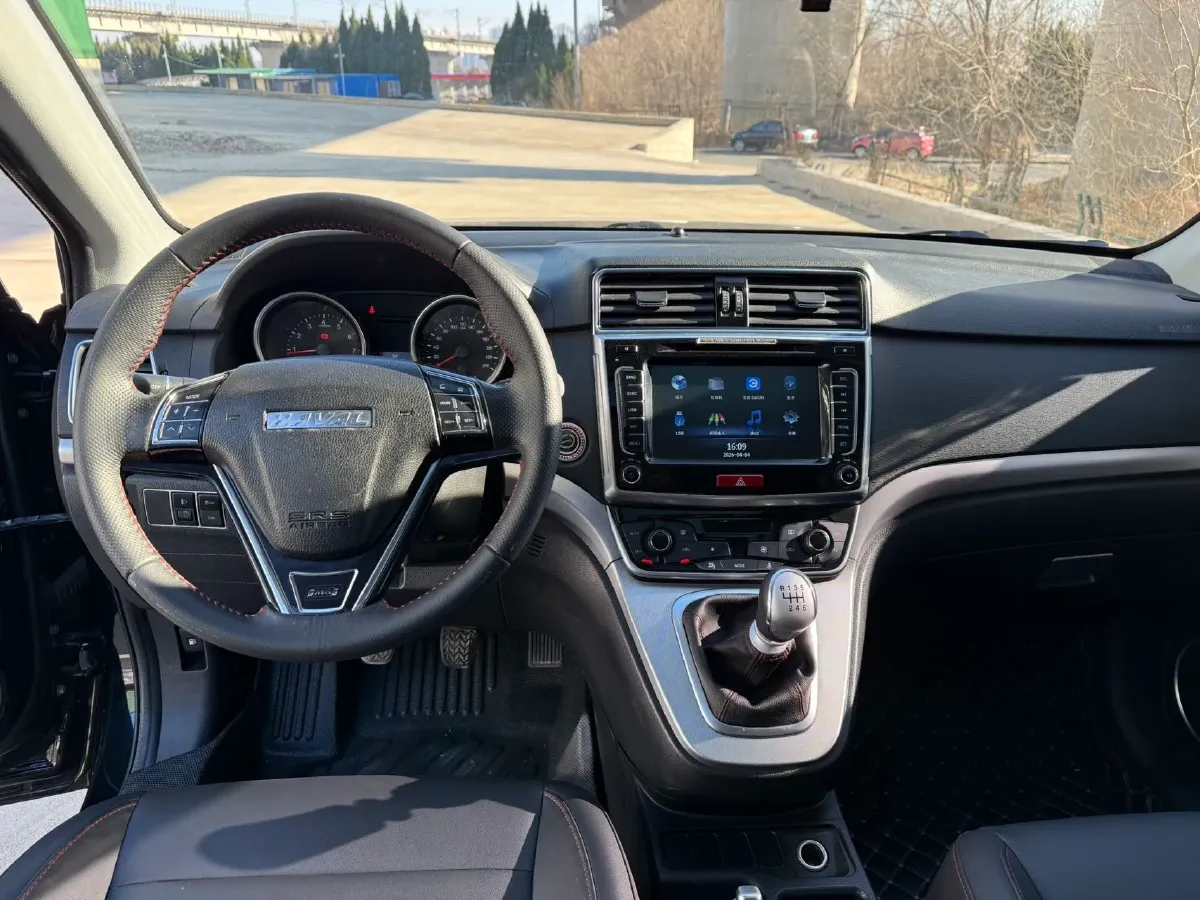 2018 Haval M6 1.5T 150HP L4 6MT,autocango,china used car exporter,china ev exporter,chinese used car exporter,chinese used ev exporter