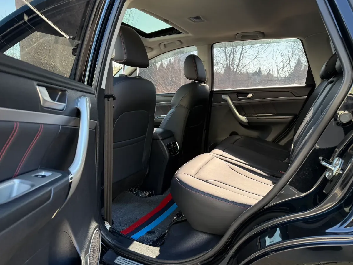 2018 Haval M6 1.5T 150HP L4 6MT,autocango,china used car exporter,china ev exporter,chinese used car exporter,chinese used ev exporter