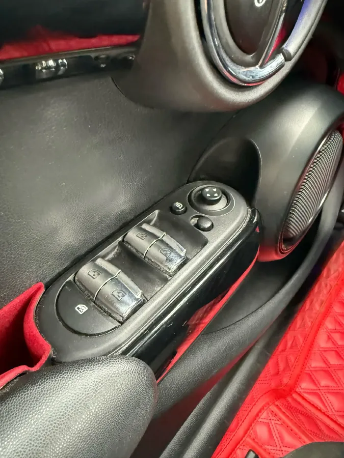 2020 MINI MINI 1.5T 136HP L3 7DCT,autocango,china used car exporter,china ev exporter,chinese used car exporter,chinese used ev exporter