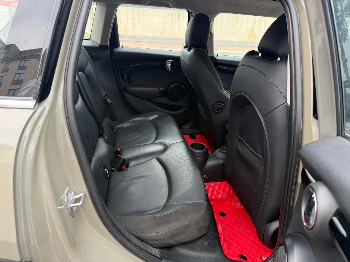 2020 MINI MINI 1.5T 136HP L3 7DCT,autocango,china used car exporter,china ev exporter,chinese used car exporter,chinese used ev exporter