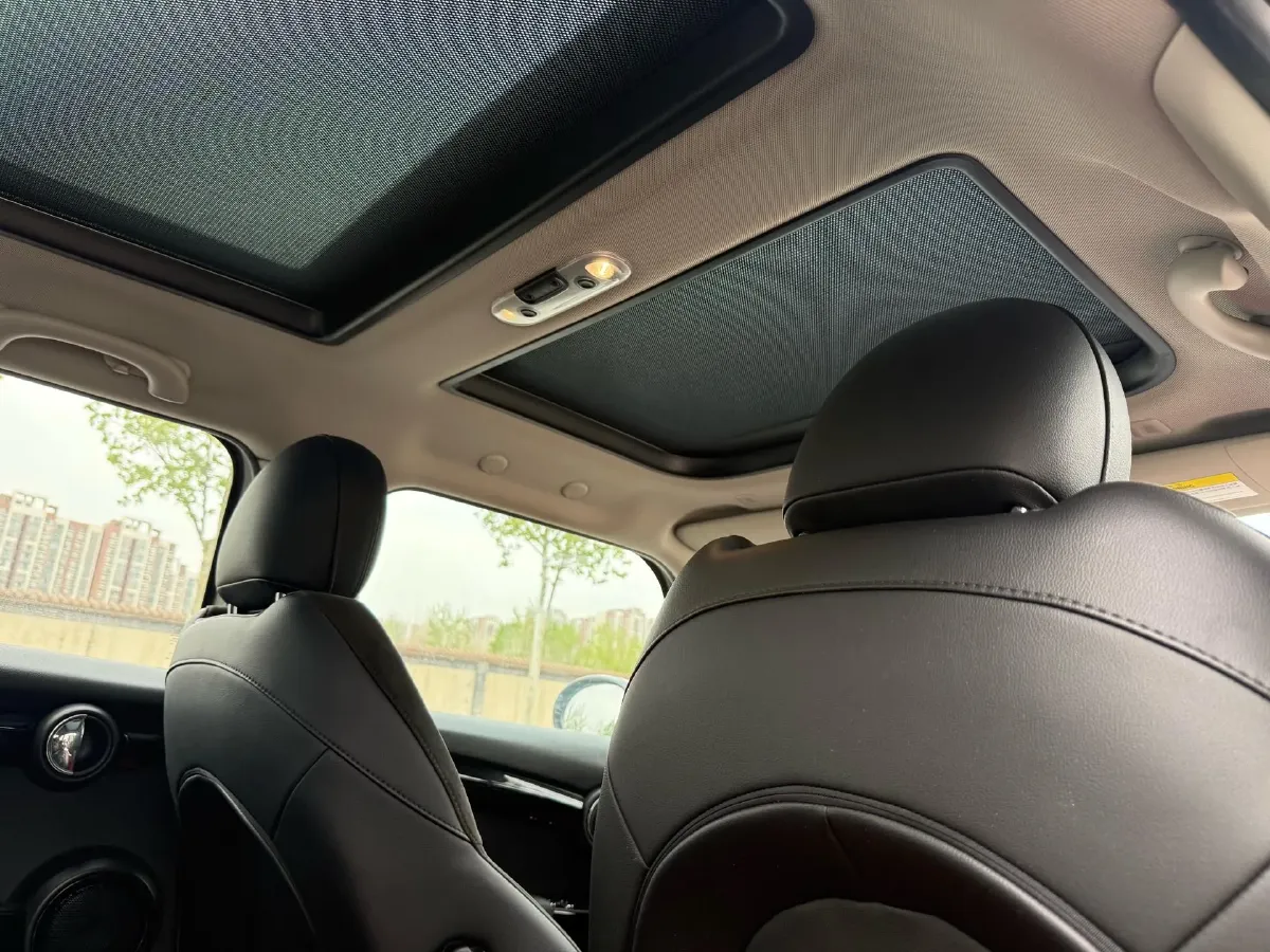 2020 MINI MINI 1.5T 136HP L3 7DCT,autocango,china used car exporter,china ev exporter,chinese used car exporter,chinese used ev exporter