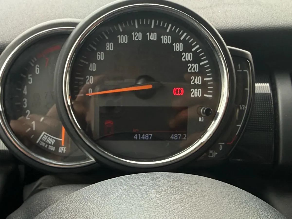 2020 MINI MINI 1.5T 136HP L3 7DCT,autocango,china used car exporter,china ev exporter,chinese used car exporter,chinese used ev exporter