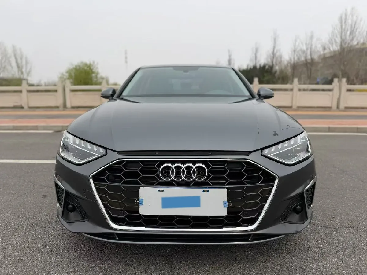 2020 Audi A4L 2.0T 150HP L4 7DCT,autocango,china used car exporter,china ev exporter,chinese used car exporter,chinese used ev exporter