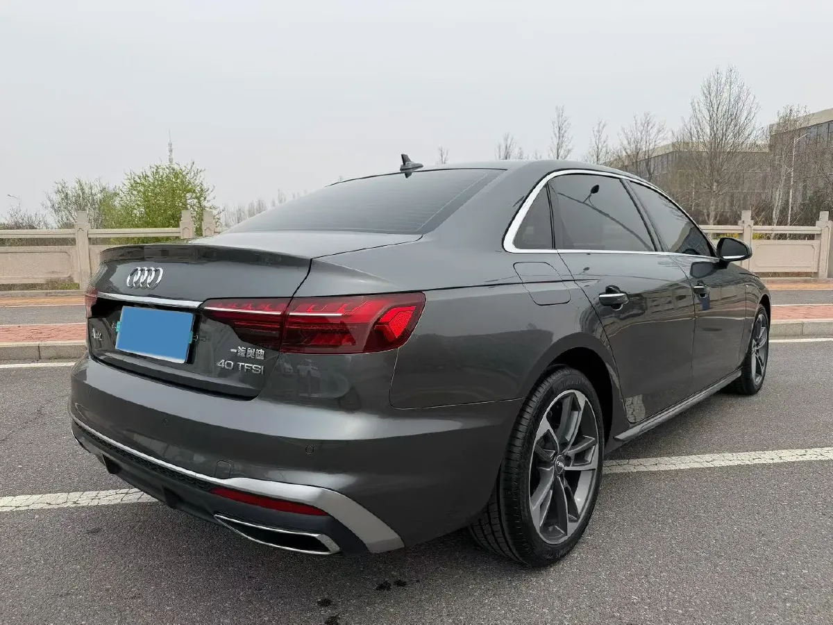 2020 Audi A4L 2.0T 150HP L4 7DCT,autocango,china used car exporter,china ev exporter,chinese used car exporter,chinese used ev exporter
