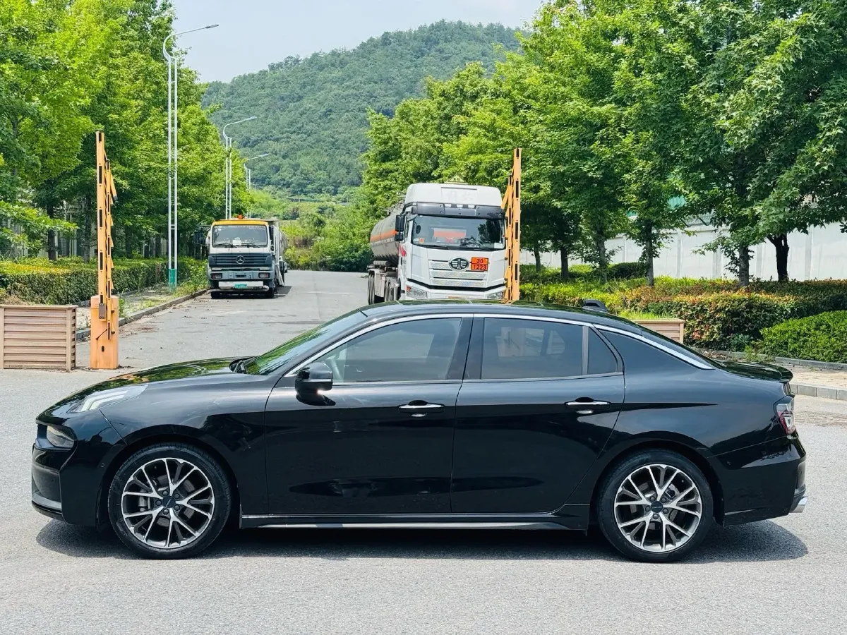 2021 LYNK&CO 03 2.0T 190HP L4 6AT,autocango,china used car exporter,china ev exporter,chinese used car exporter,chinese used ev exporter