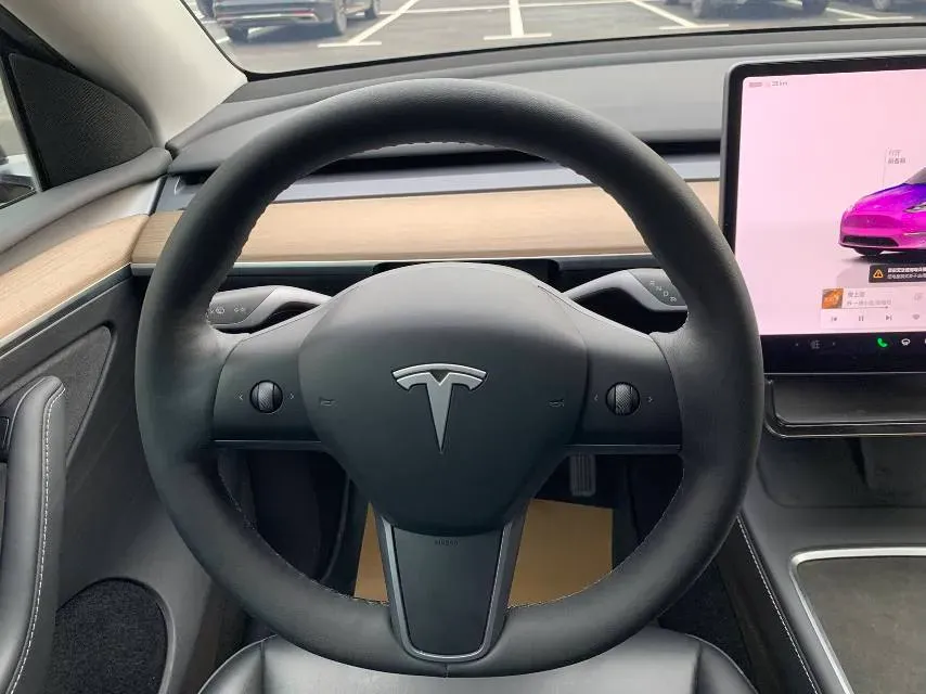 2022 Tesla Model Y BEV 60KWH,autocango,china used car exporter,china ev exporter,chinese used car exporter,chinese used ev exporter