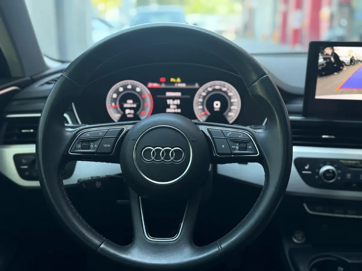 2022 Audi A4L 2.0T 190HP L4 7DCT,autocango,china used car exporter,china ev exporter,chinese used car exporter,chinese used ev exporter