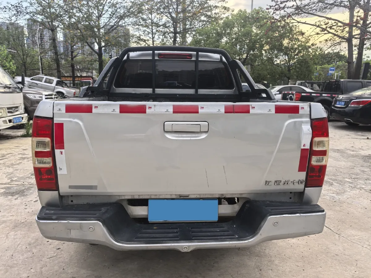 2018 Isuzu RE-MAX Jim 2.8T 116HP L4 5MT,autocango,china used car exporter,china ev exporter,chinese used car exporter,chinese used ev exporter