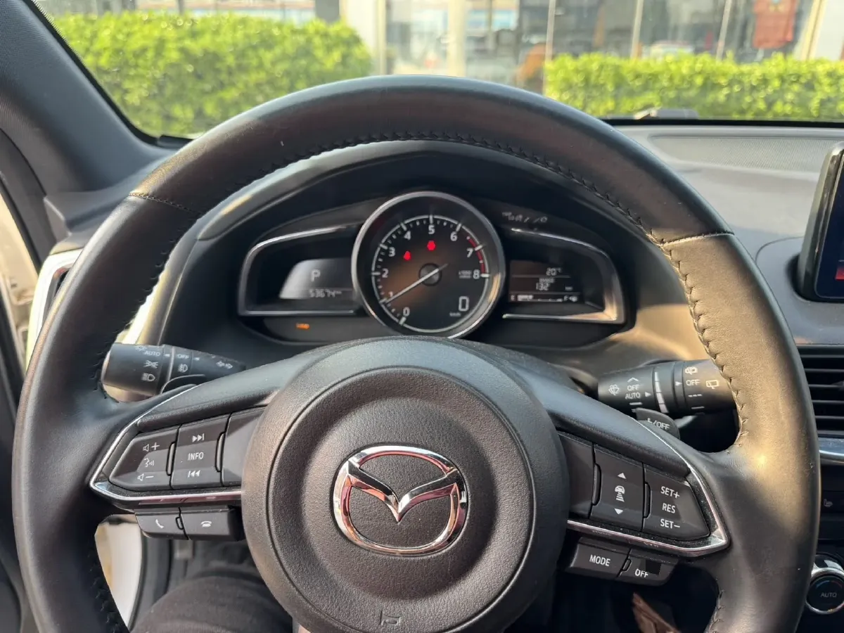 2020 Mazda CX-4 2.5L 192HP L4 6AT,autocango,china used car exporter,china ev exporter,chinese used car exporter,chinese used ev exporter