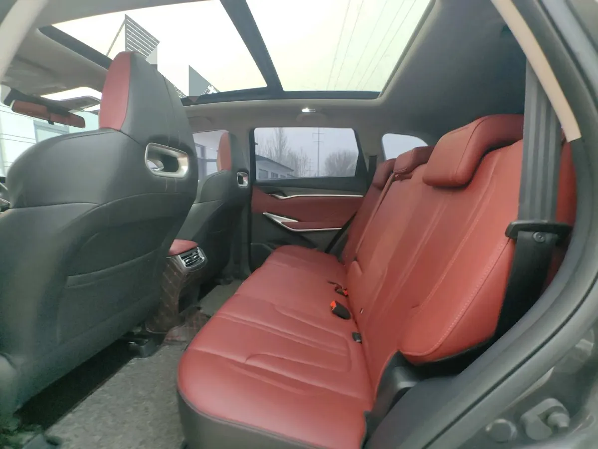 2020 ChangAn CS75 Plus 2.0T 233HP L4 8AT,autocango,china used car exporter,china ev exporter,chinese used car exporter,chinese used ev exporter