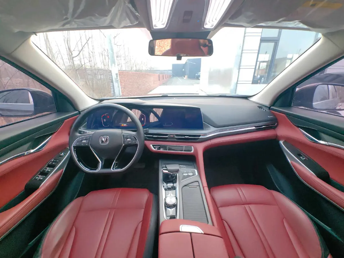 2020 ChangAn CS75 Plus 2.0T 233HP L4 8AT,autocango,china used car exporter,china ev exporter,chinese used car exporter,chinese used ev exporter