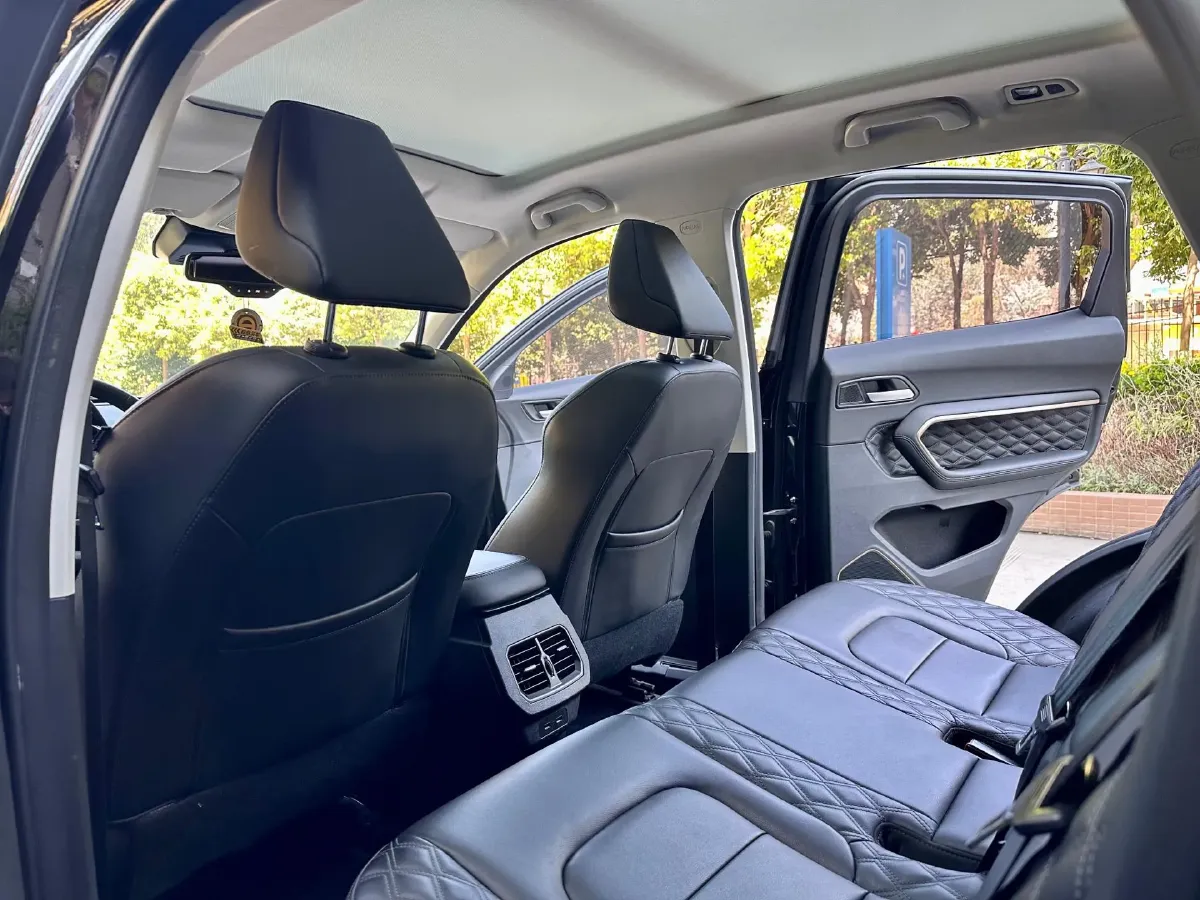 2021 Haval H6 1.5T 150HP L4 7DCT,autocango,china used car exporter,china ev exporter,chinese used car exporter,chinese used ev exporter