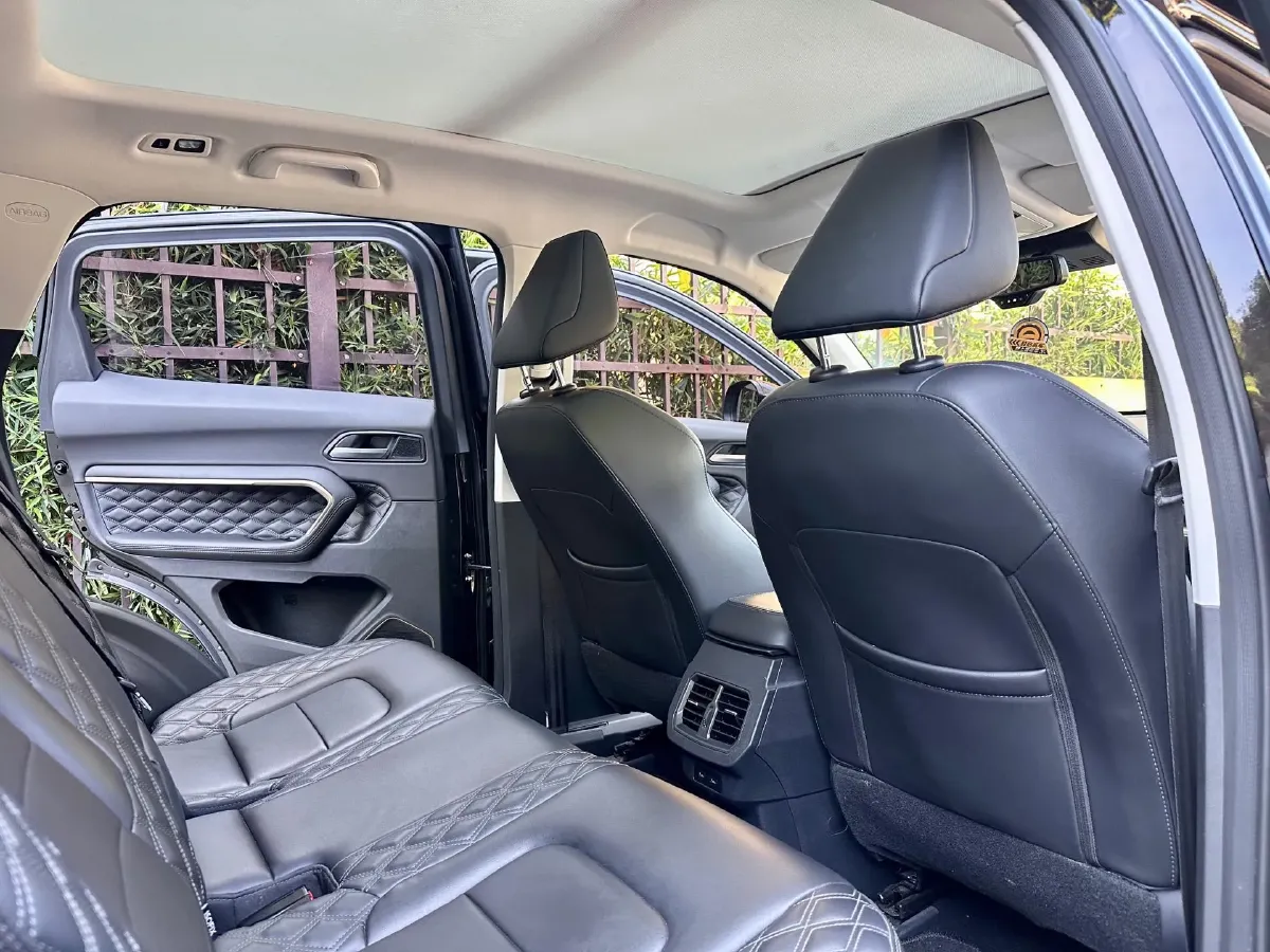 2021 Haval H6 1.5T 150HP L4 7DCT,autocango,china used car exporter,china ev exporter,chinese used car exporter,chinese used ev exporter