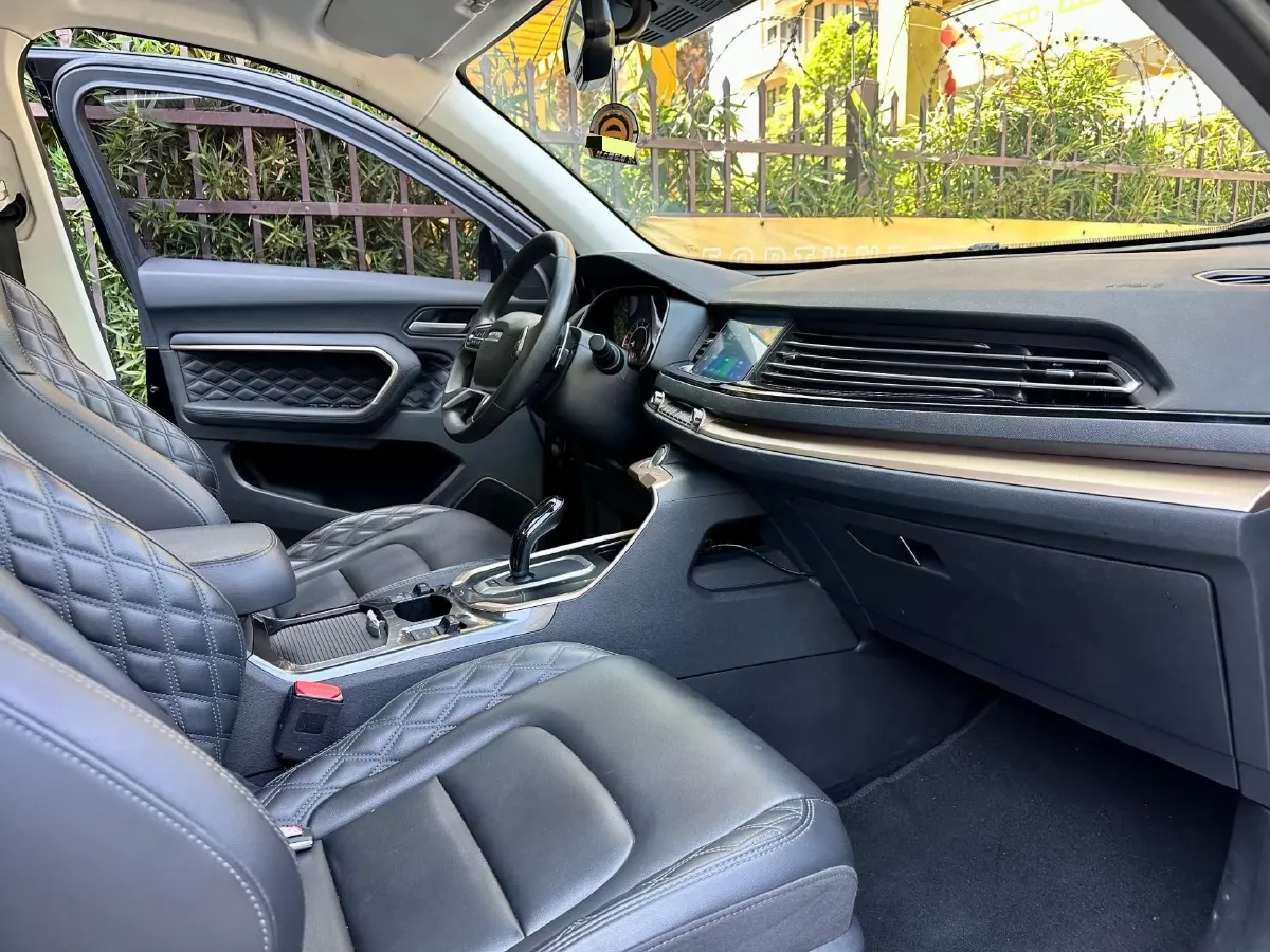 2021 Haval H6 1.5T 150HP L4 7DCT,autocango,china used car exporter,china ev exporter,chinese used car exporter,chinese used ev exporter