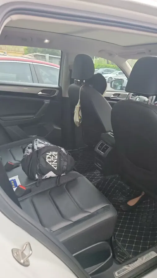 2019 Jeep Cherokee 2.0T 234HP L4 9AT,autocango,china used car exporter,china ev exporter,chinese used car exporter,chinese used ev exporter