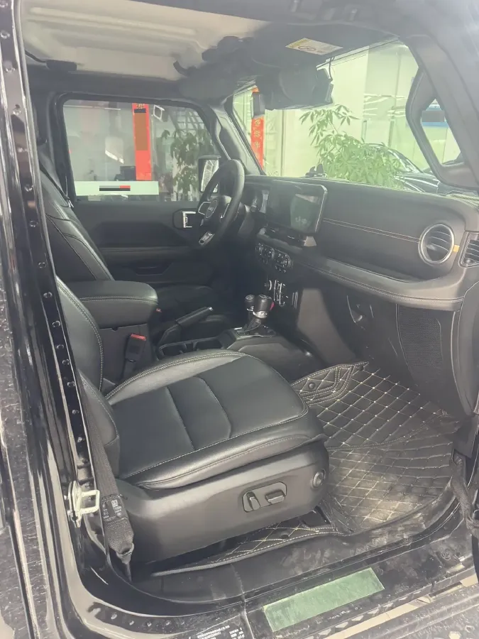 2024 Jeep Wrangler 2.0T 266HP L4 8AT,autocango,china used car exporter,china ev exporter,chinese used car exporter,chinese used ev exporter