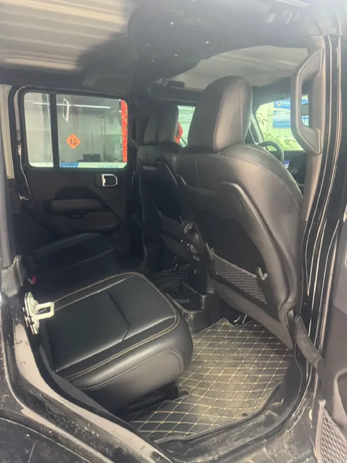 2024 Jeep Wrangler 2.0T 266HP L4 8AT,autocango,china used car exporter,china ev exporter,chinese used car exporter,chinese used ev exporter