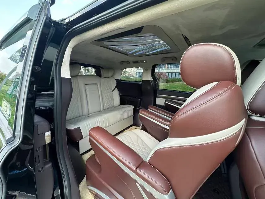 2021 GAC Trumpchi M8 2.0T 252HP L4 8AT,autocango,china used car exporter,china ev exporter,chinese used car exporter,chinese used ev exporter