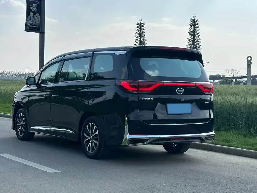 2021 GAC Trumpchi M8 2.0T 252HP L4 8AT,autocango,china used car exporter,china ev exporter,chinese used car exporter,chinese used ev exporter