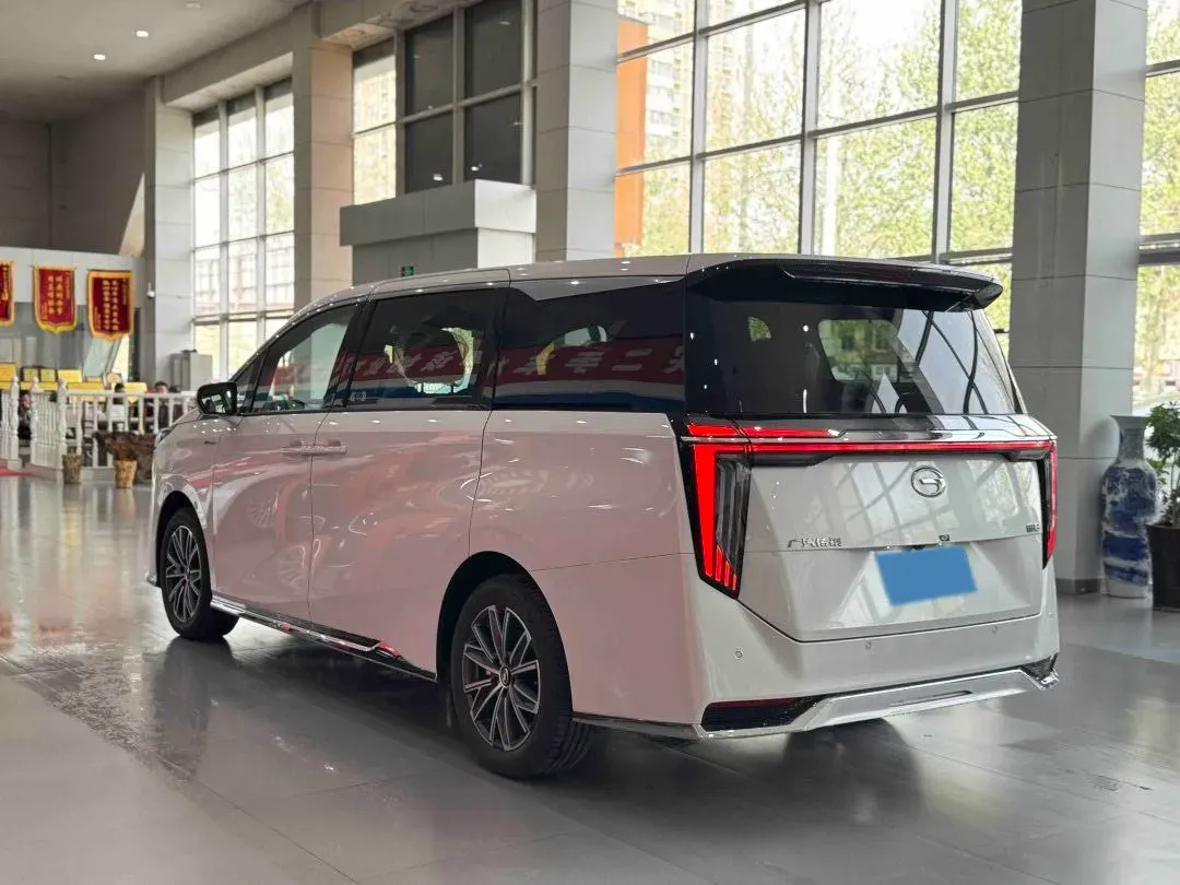 2024 GAC Trumpchi M8 2.0T 252HP L4 8AT,autocango,china used car exporter,china ev exporter,chinese used car exporter,chinese used ev exporter