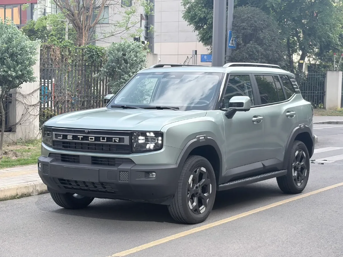 2025 Jetour Traveller 2.0T 254HP L4 7DCT,autocango,china used car exporter,china ev exporter,chinese used car exporter,chinese used ev exporter