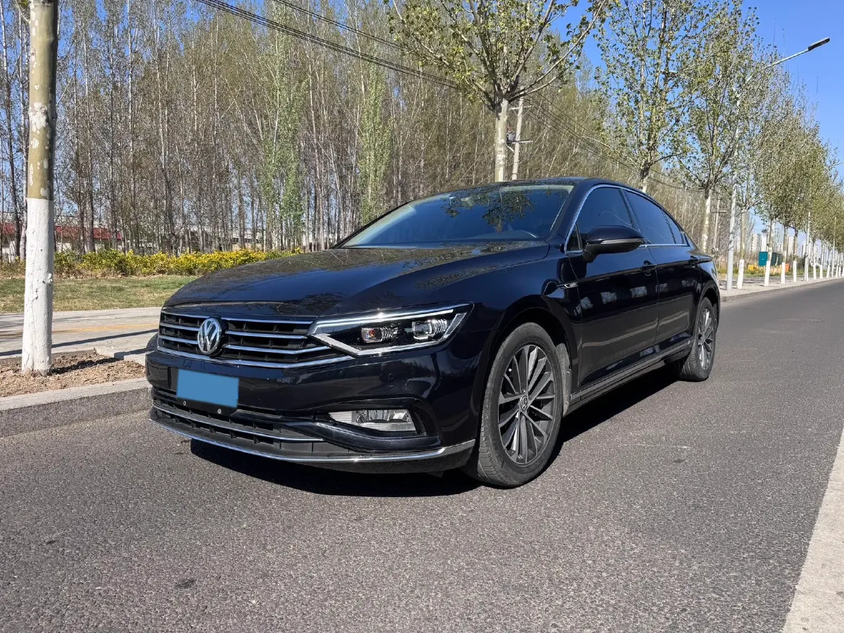 2020 Volkswagen Magotan 2.0T 186HP L4 7DCT,autocango,china used car exporter,china ev exporter,chinese used car exporter,chinese used ev exporter