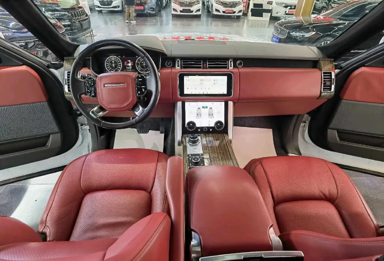 2019 Land Rover Range Rover 3.0T 381HP V6 8AT,autocango,china used car exporter,china ev exporter,chinese used car exporter,chinese used ev exporter