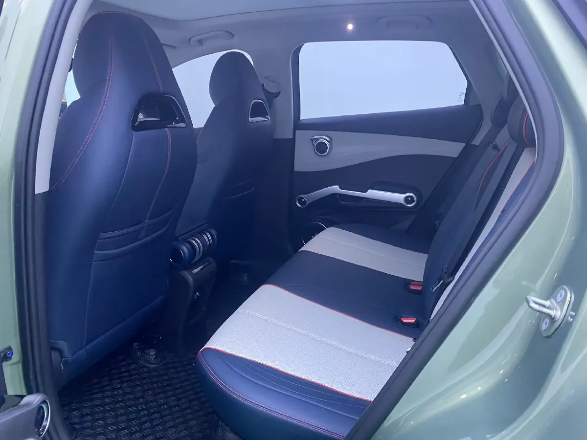 2022 Foton Grand General G7 2.0T 238HP L4 8AT,autocango,china used car exporter,china ev exporter,chinese used car exporter,chinese used ev exporter